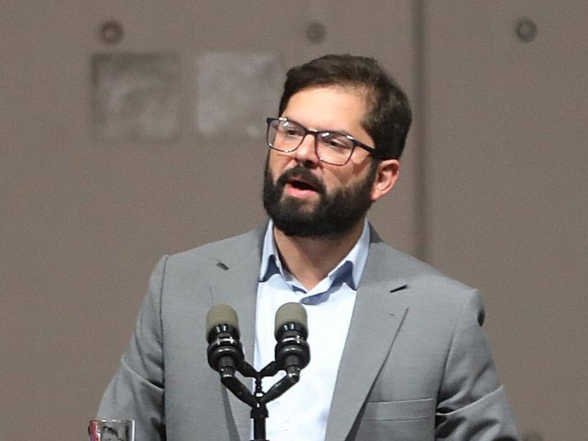 “En Chile las instituciones funcionan”: Presidente Boric valora “Operación Tributos”, en la que 55 empresarios fueron detenidos