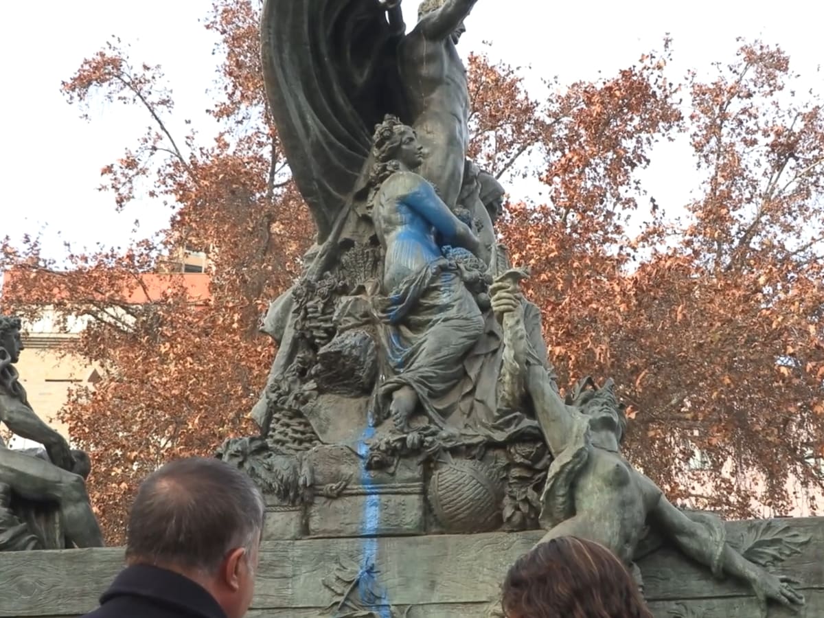 “Se debería eliminar”: alcalde Desbordes carga contra el Consejo de Monumentos por rechazo a instalar reja en Fuente Alemana