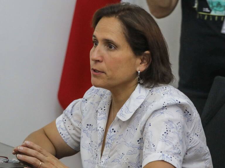 Alcaldesa Leitao descarta implementar demolición de «narco casas» en Peñalolén: «Lo que hay que sacar son las bandas»