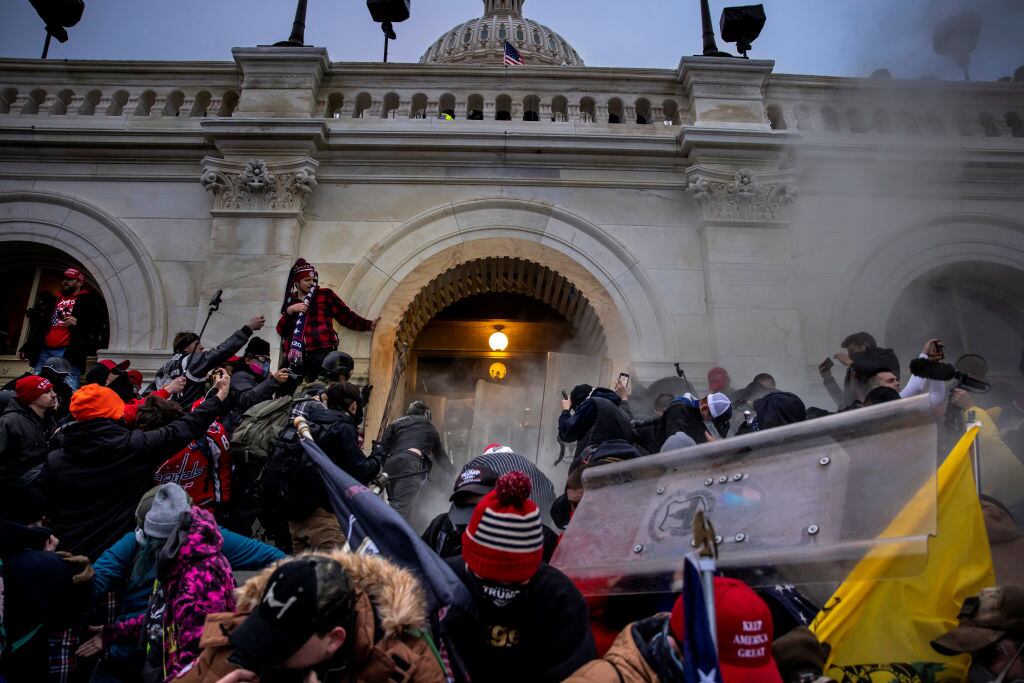 Grupos supremacistas invaden la sede del congreso de EEUU