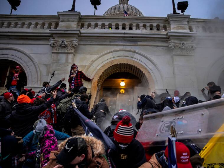 Grupos supremacistas invaden la sede del congreso de EEUU