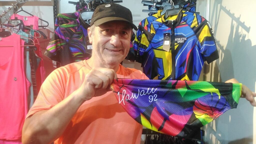 Cristian Bustos pone en venta icónica prenda con la que hizo historia en el Ironman de Hawaii