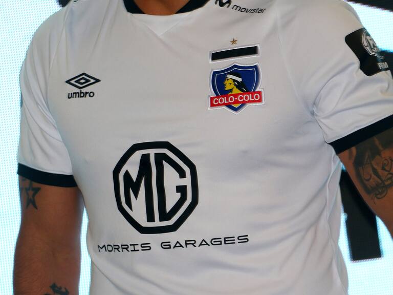 Colo Colo jugará sin marca deportiva el resto del año