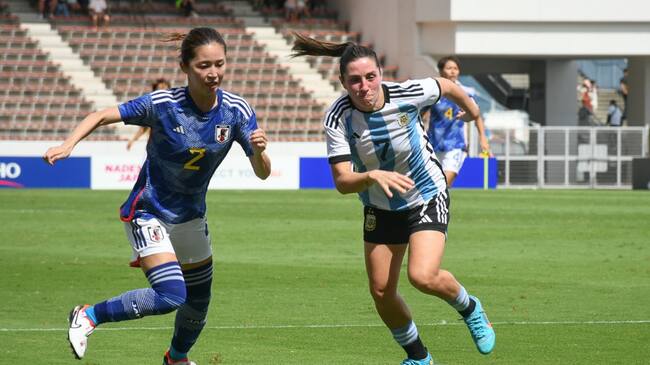 Argentina sufre una goleada humillante ante Japón en su preparación para Santiago 2023