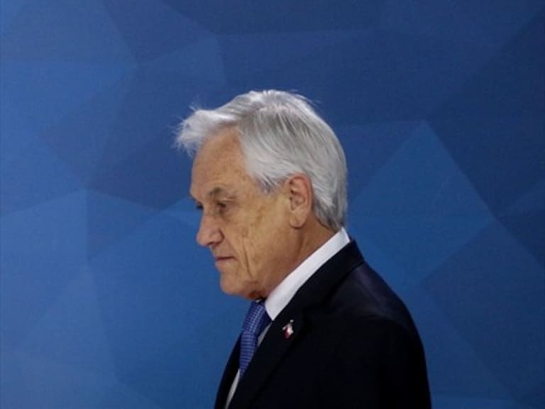 Encuesta Cadem confirmó que aprobación de Sebastián Piñera cayó al 14%