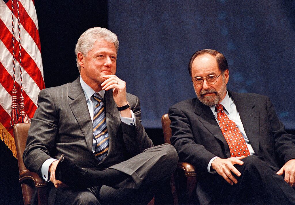 David Baltimore junto a Bill Clinton en el año 2000