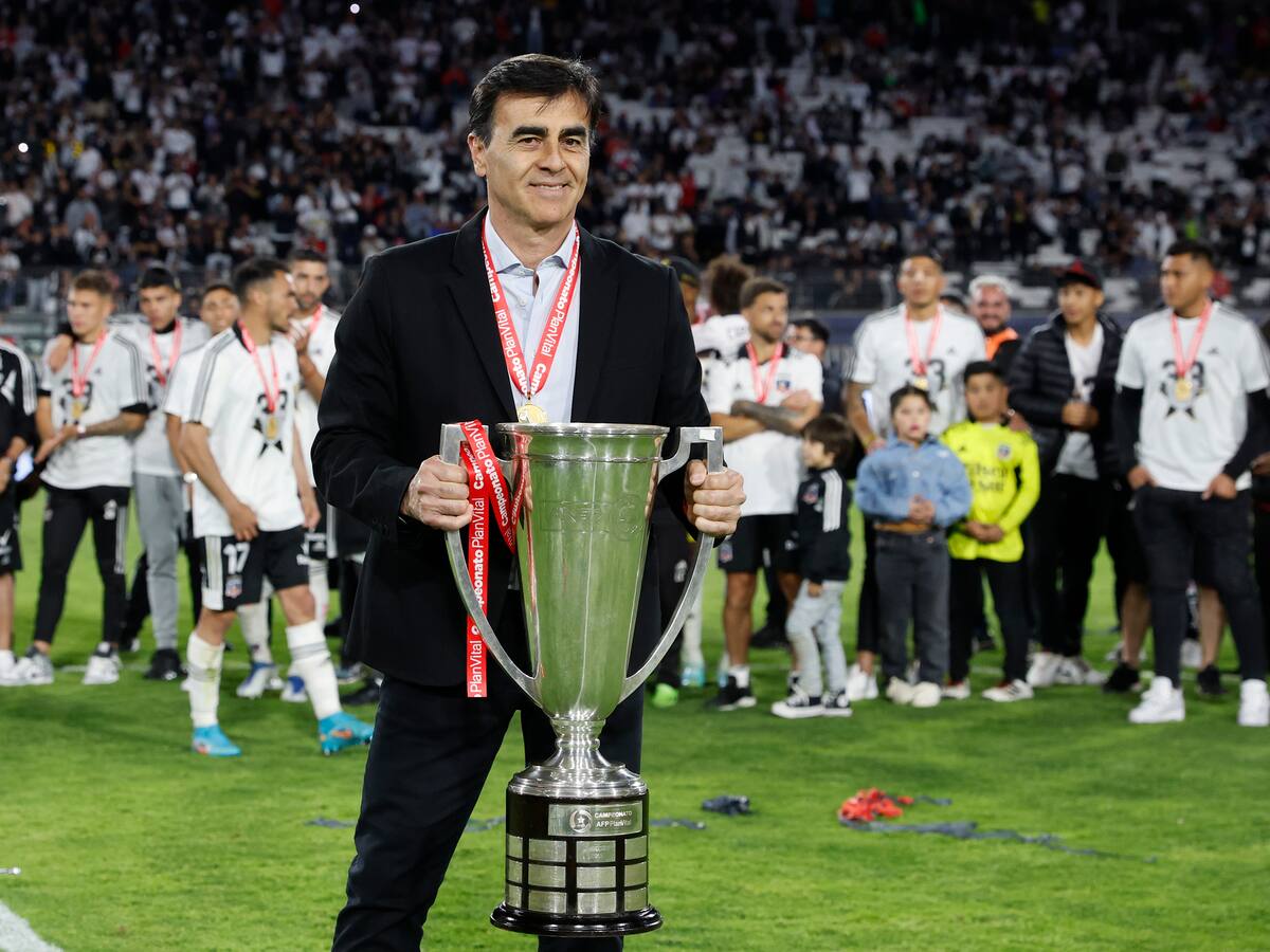Vélez Sarsfield de Gustavo Quinteros enfrentaría a Colo Colo en torneo amistoso de pretemporada