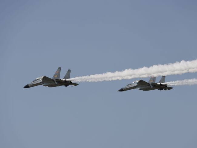 Aviones militares chinos llegan al aeropuerto de Shenyang