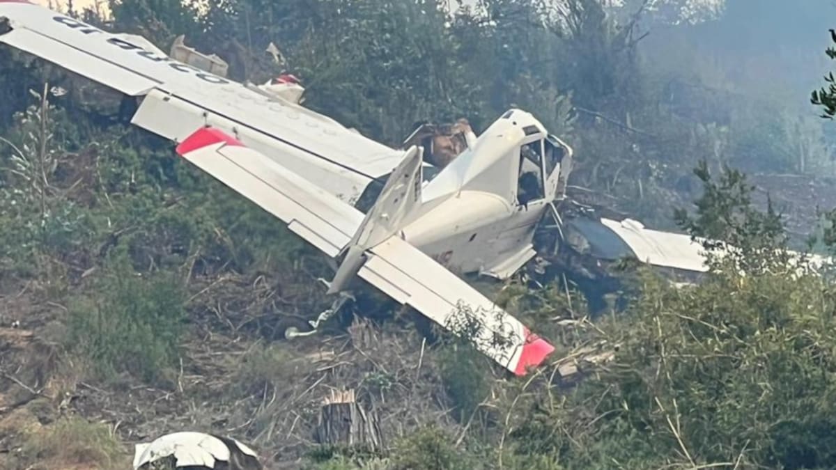 piloto salva con vida tras impactar su avión mientras combatía el fuego en el Biobío