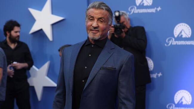 nueva película de sylvester stallone - superhéroe - amazon