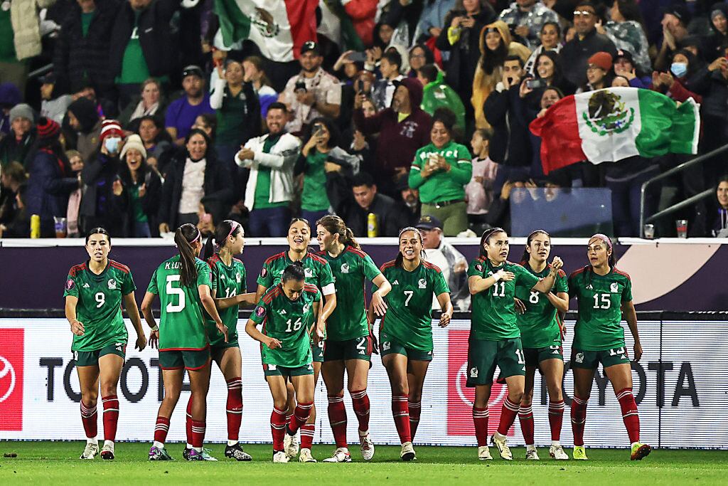 La Selección Femenina de México derrotó a la de Estados Unidos en Los Angeles (California), en el marco del Grupo A de la Copa de Oro 2024 de la Concacaf.