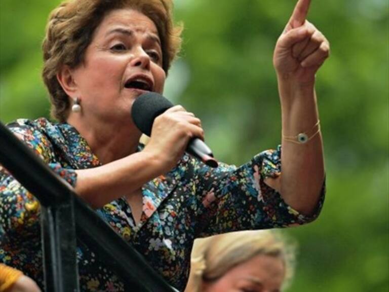 Dilma Rousseff acusa a serie de Netflix de «propagación de mentiras» para atacarla