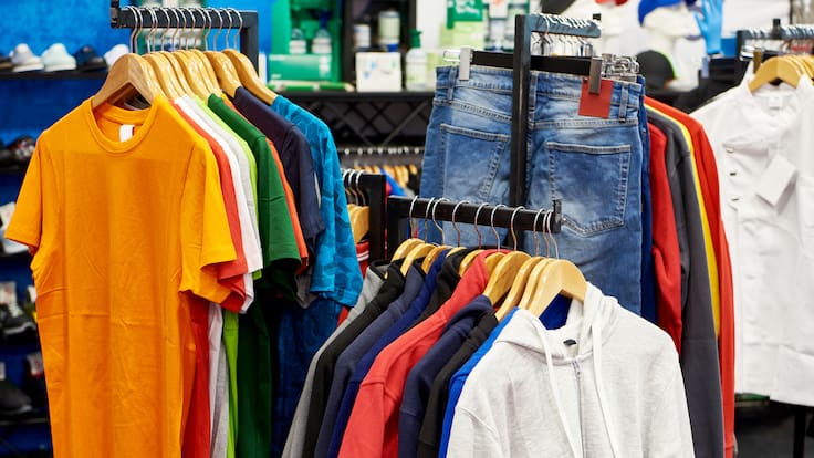 Esta semana es el mega remate de ropa desde $650: ¿Cómo participar por prendas originales de conocida multitienda?