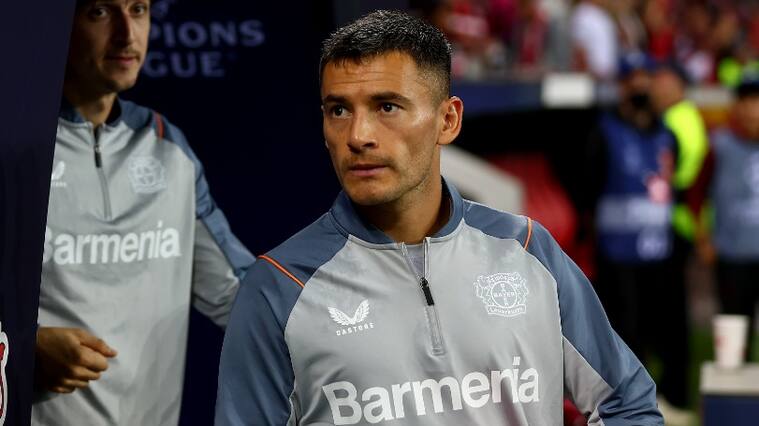 Inter de Porto Alegre busca asegurar fichaje de Charles Aránguiz y envía un médico a Alemania para evaluar al chileno