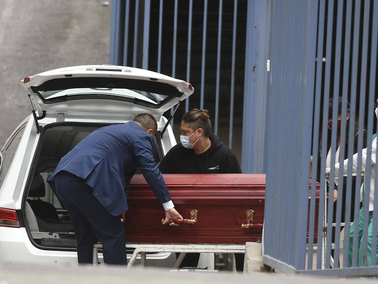 colapso de morgue en el hospital carlos van buren