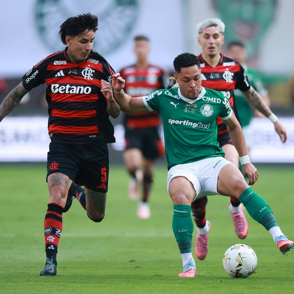 A Erick Pulgar le preguntan por su polémica jugada en la final de la Libertadores y esto responde: DT de Palmeiras estalló