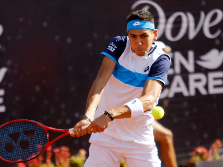 Alejandro Tabilo se quedó fuera de Roland Garros y del resto de la temporada por una peritonitis