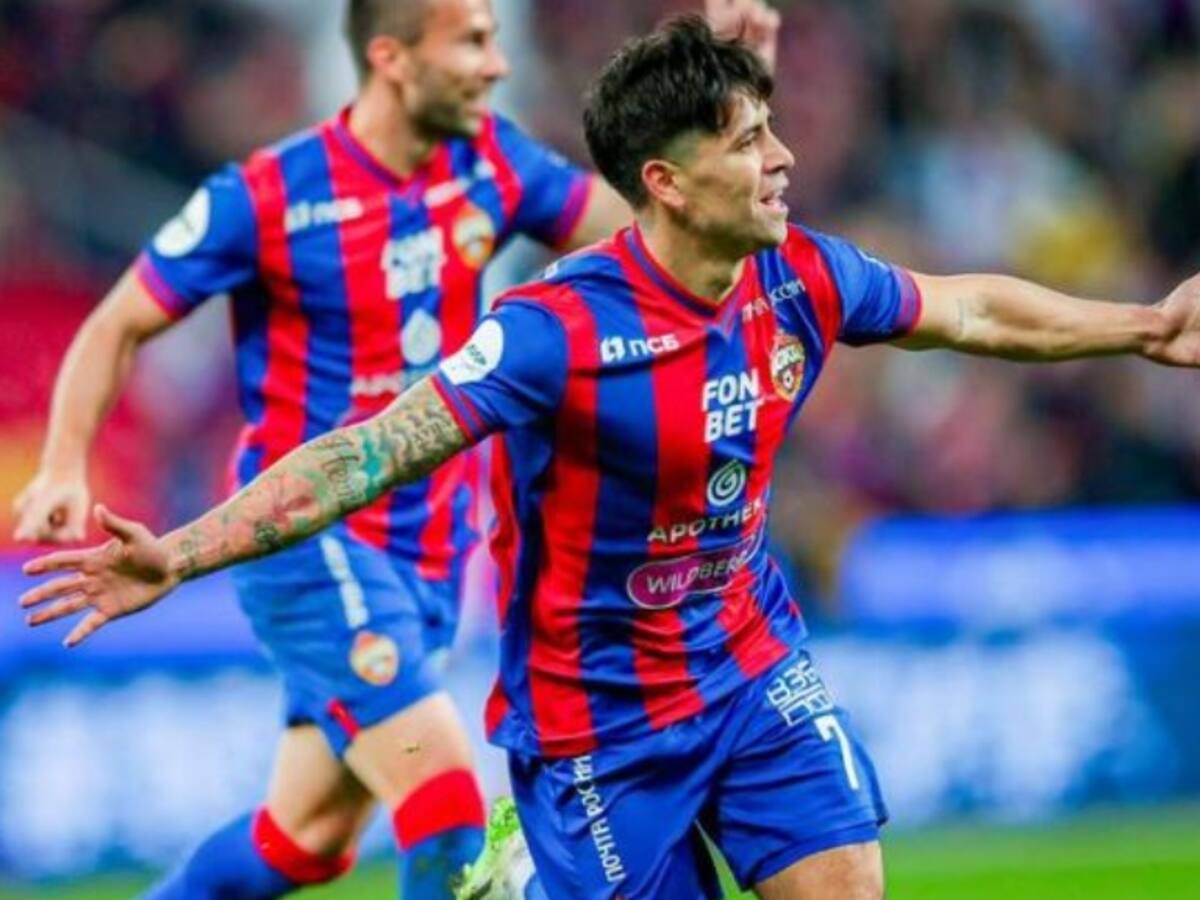Víctor Dávila celebra su convocatoria a La Roja anotando por primera vez con el CSKA Moscú
