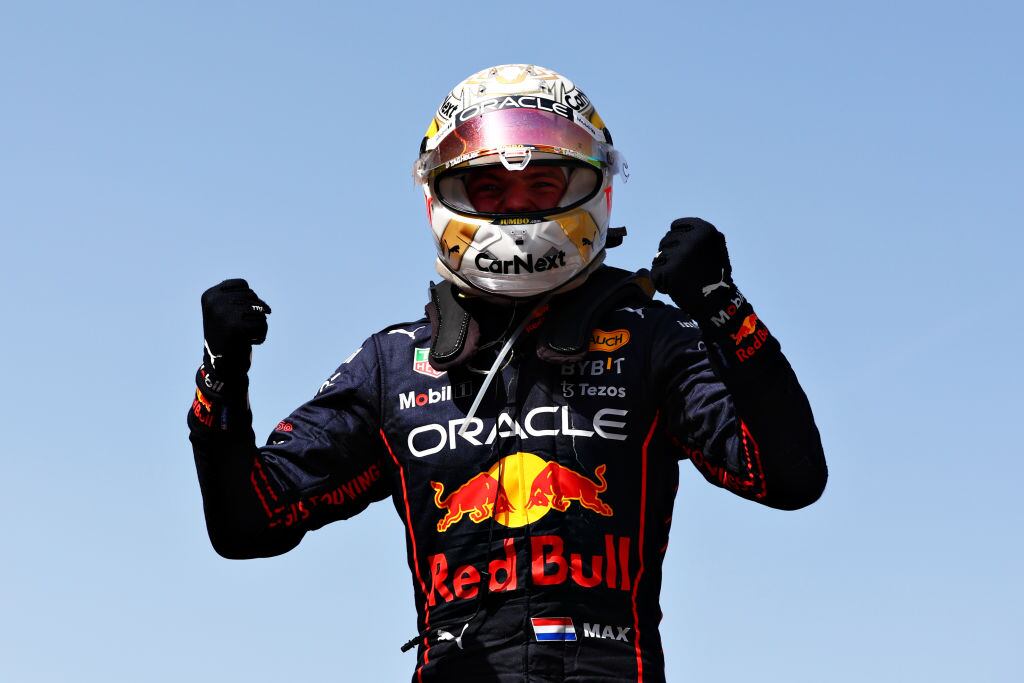 El neerlandés Verstappen celebra su cuarto triunfo del año (Foto Mark Thompson/Getty Images).