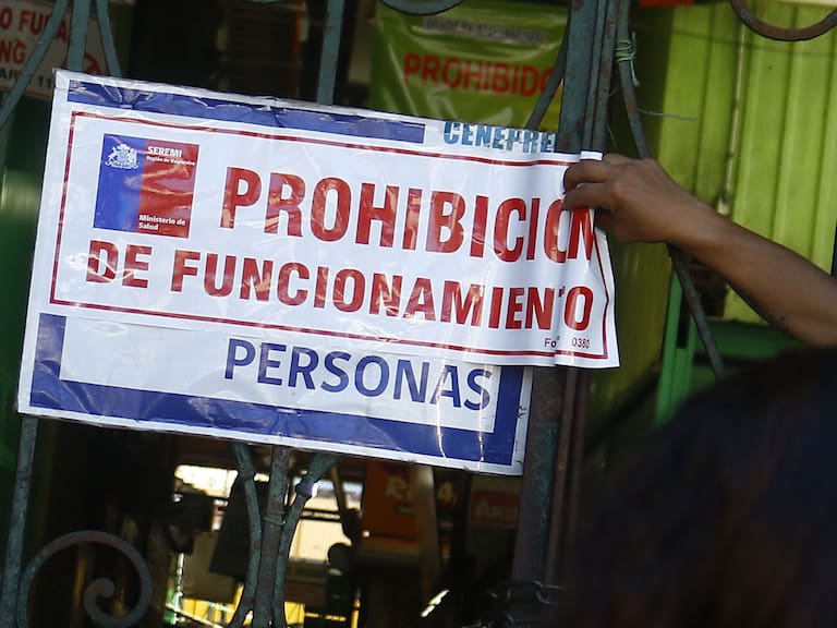 21 DE MARZO DE 2021/VALPARAISOProhiben funcionamiento del Mercado Cardonal de Valparaiso, luego que la autoridad sanitaria ordenara el cierre del recinto, debido a que siete trabajadores dieran positivo a Coronavirus.
FOTO: LEONARDO RUBILAR CHANDIA/AGENCIAUNO