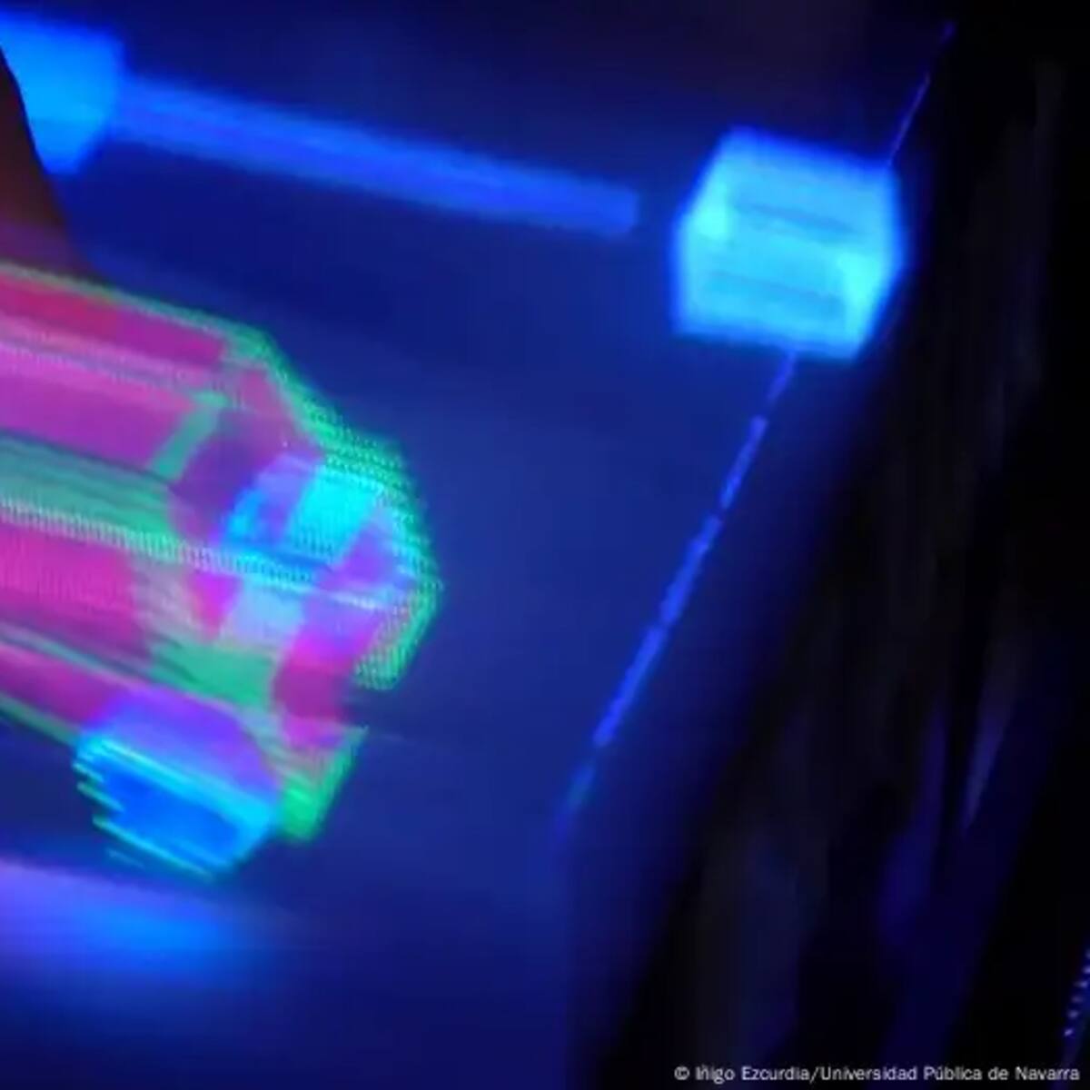 Increíble avance: científicos crean hologramas que puedes tocar y mover con tus manos