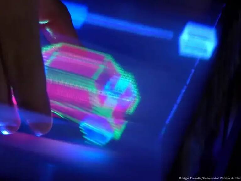 Increíble avance: científicos crean hologramas que puedes tocar y mover con tus manos