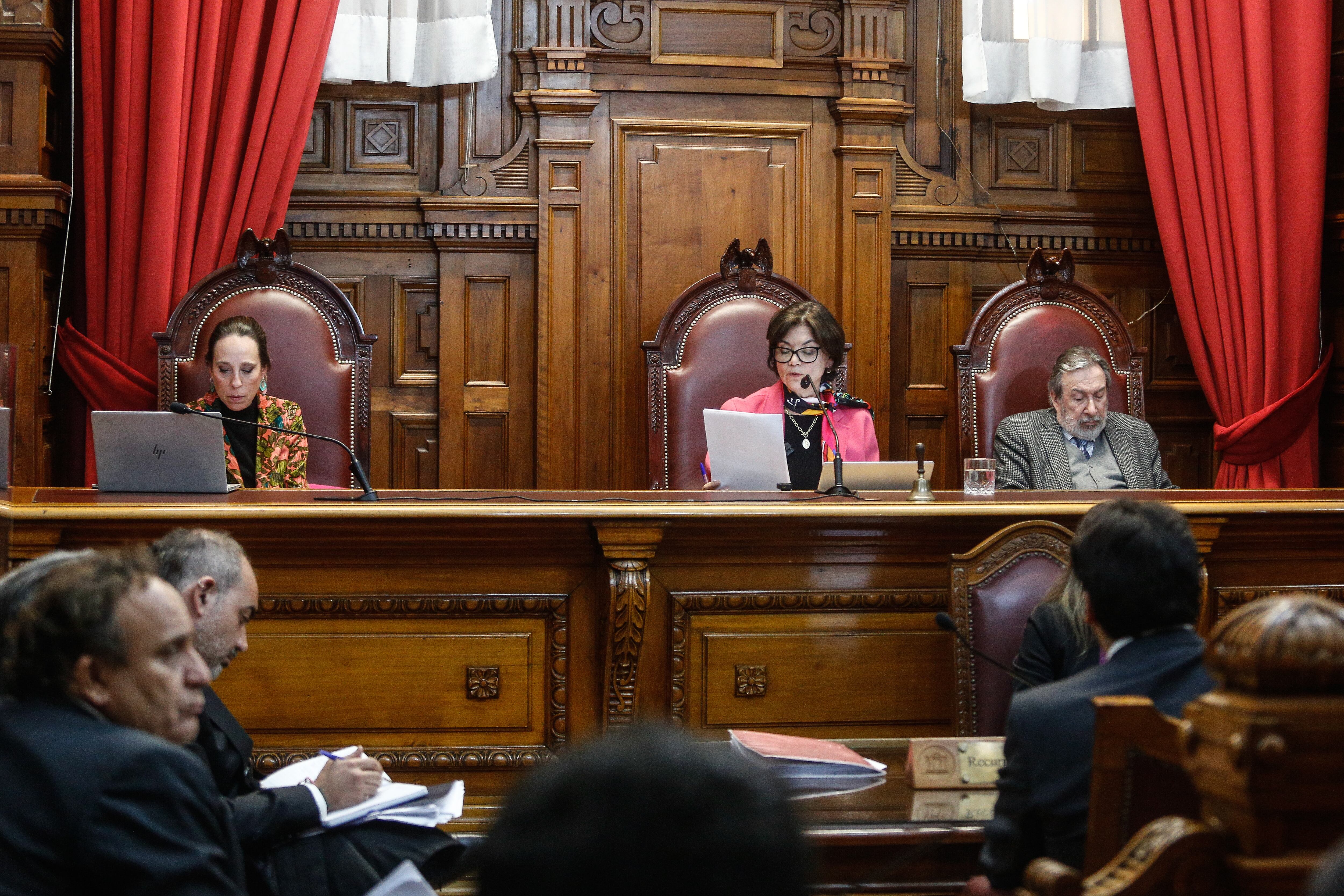 12 DE JUNIO DE 2024 / SANTIAGO
La Cuarta Sala de la Corte de Apelaciones de Santiago, rectifica la prisión preventiva para el Alcalde de Recoleta Daniel Jadue por estar formalizado por delitos de administración desleal, estafa, cohecho, delito concursal y fraude al fisco.
FOTO: DIEGO MARTIN /AGENCIAUNO