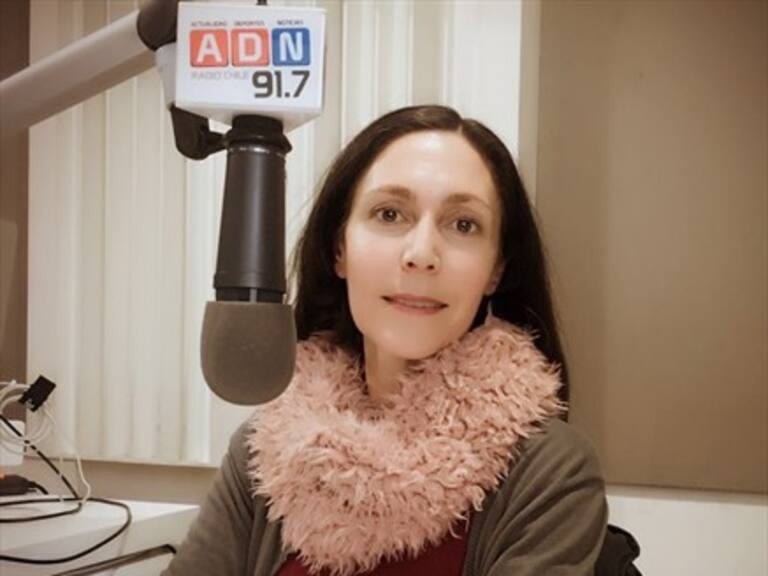 Juanita Parra en Déjame Pensarlo acerca de tocar en vivo: «Invoco a mi papá y al Gato»