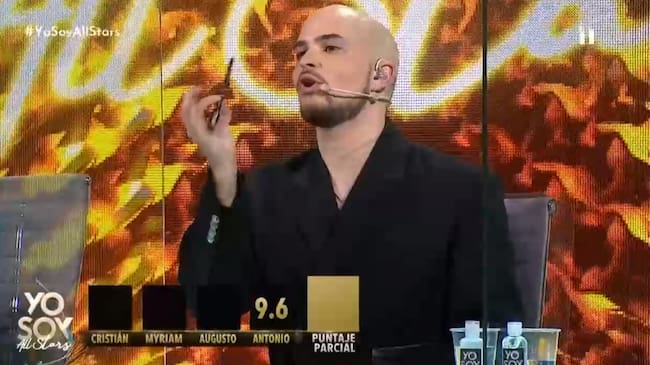 Augusto Schuster debutó como jurado en «Yo Soy» | Captura CHV