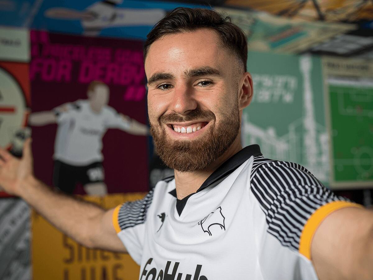 Oficial: Ben Brereton deja Southampton y tiene nuevo equipo en Inglaterra