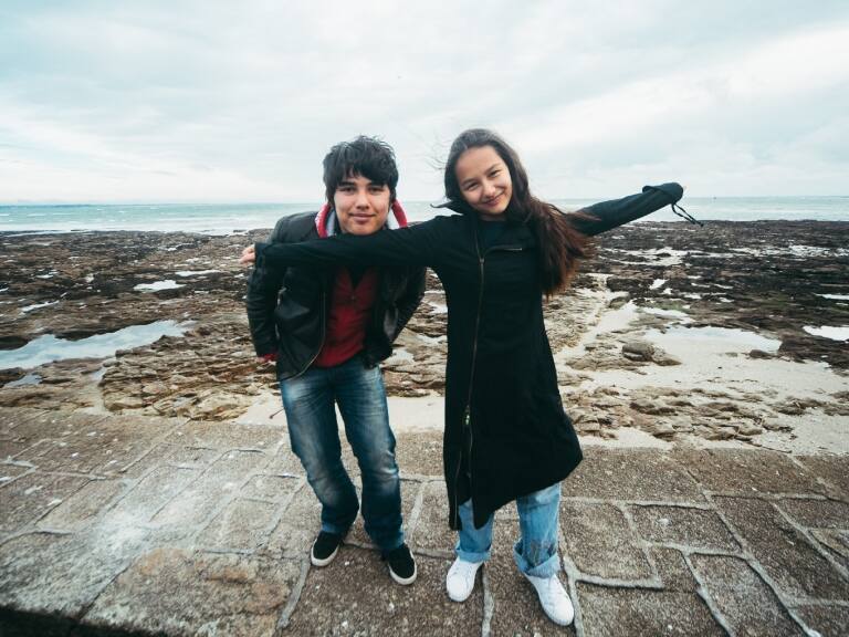 Isaac et Nora estrenan «Volver a los Diecisiete» junto a Manuel García: un adelanto de su nuevo disco