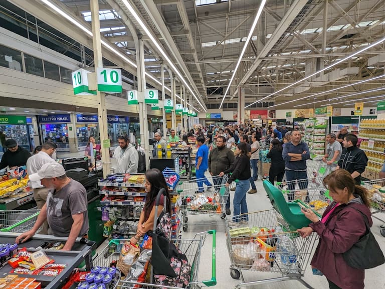 Navidad 2025 en Chile: ¿A qué hora cierran los supermercados HOY miércoles 24 de diciembre?