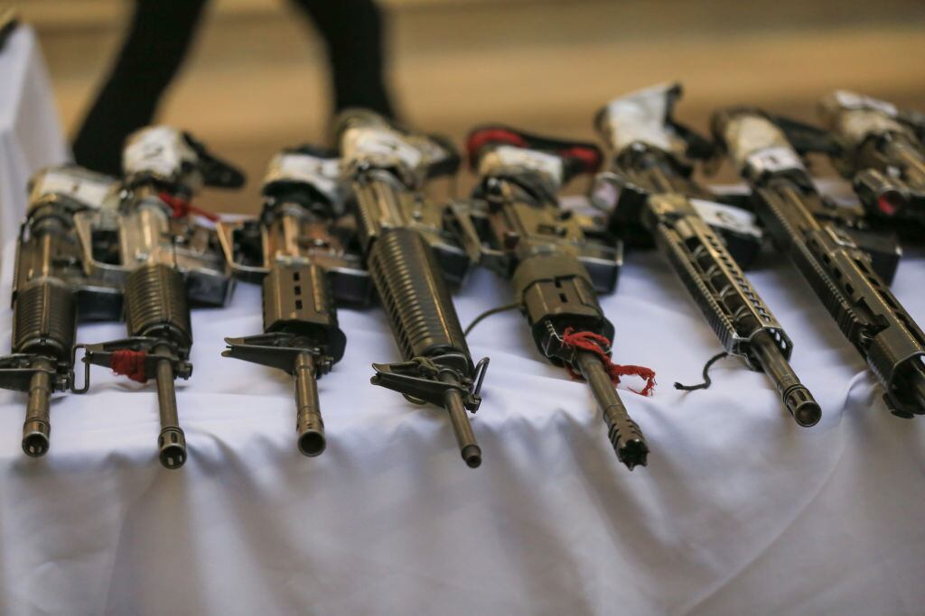 Armas de fuego decomisadas por la policía en Colombia