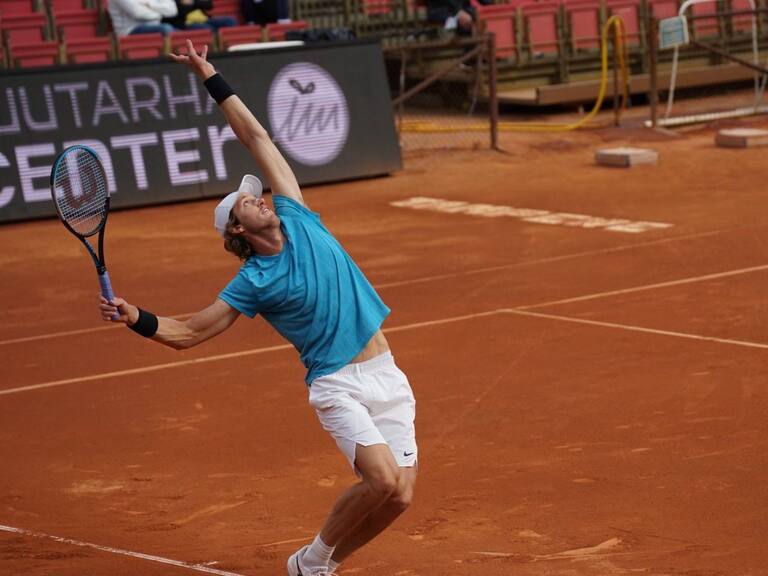 Nicolás Jarry debutó con un triunfo en la primera ronda del Challenger de Tampere