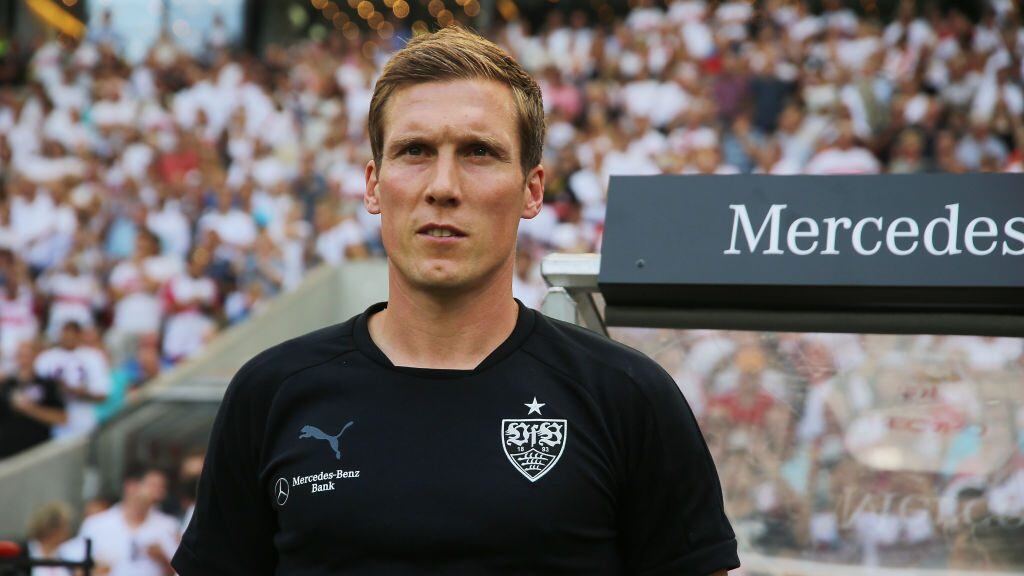 STUTTGART, GERMANY - AUGUST 26:  Hannes Wolf, head coach of Stuttgart looks on prior to the Bundesliga match between VfB Stuttgart and 1. FSV Mainz 05 at Mercedes-Benz Arena on August 26, 2017 in Stuttgart, Germany.  (Photo by Thomas Niedermueller/Bongarts/Getty Images)