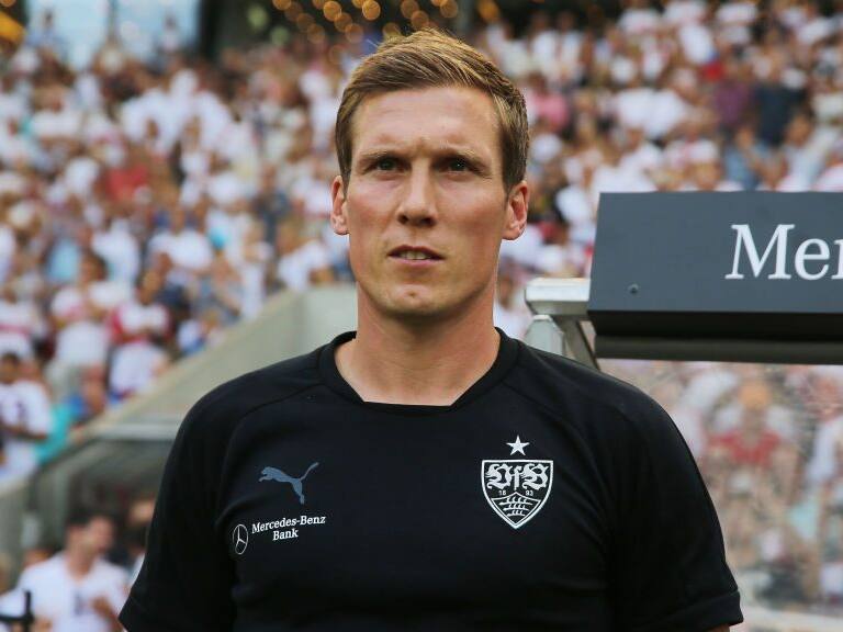 STUTTGART, GERMANY - AUGUST 26: Hannes Wolf, head coach of Stuttgart looks on prior to the Bundesliga match between VfB Stuttgart and 1. FSV Mainz 05 at Mercedes-Benz Arena on August 26, 2017 in Stuttgart, Germany. (Photo by Thomas Niedermueller/Bongarts/Getty Images)