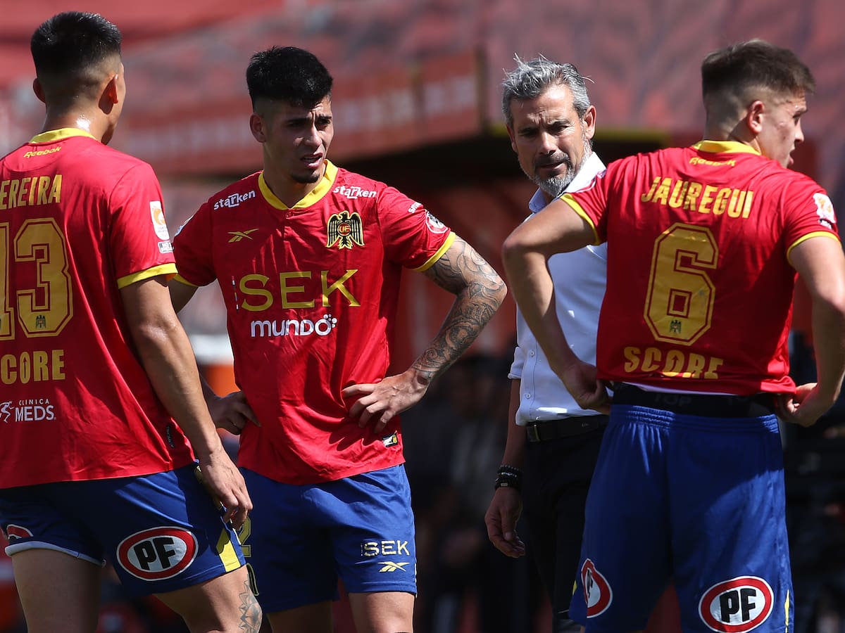 Unión Española mira a la Segunda División para armar su plantel en Primera B: negociaciones avanzadas