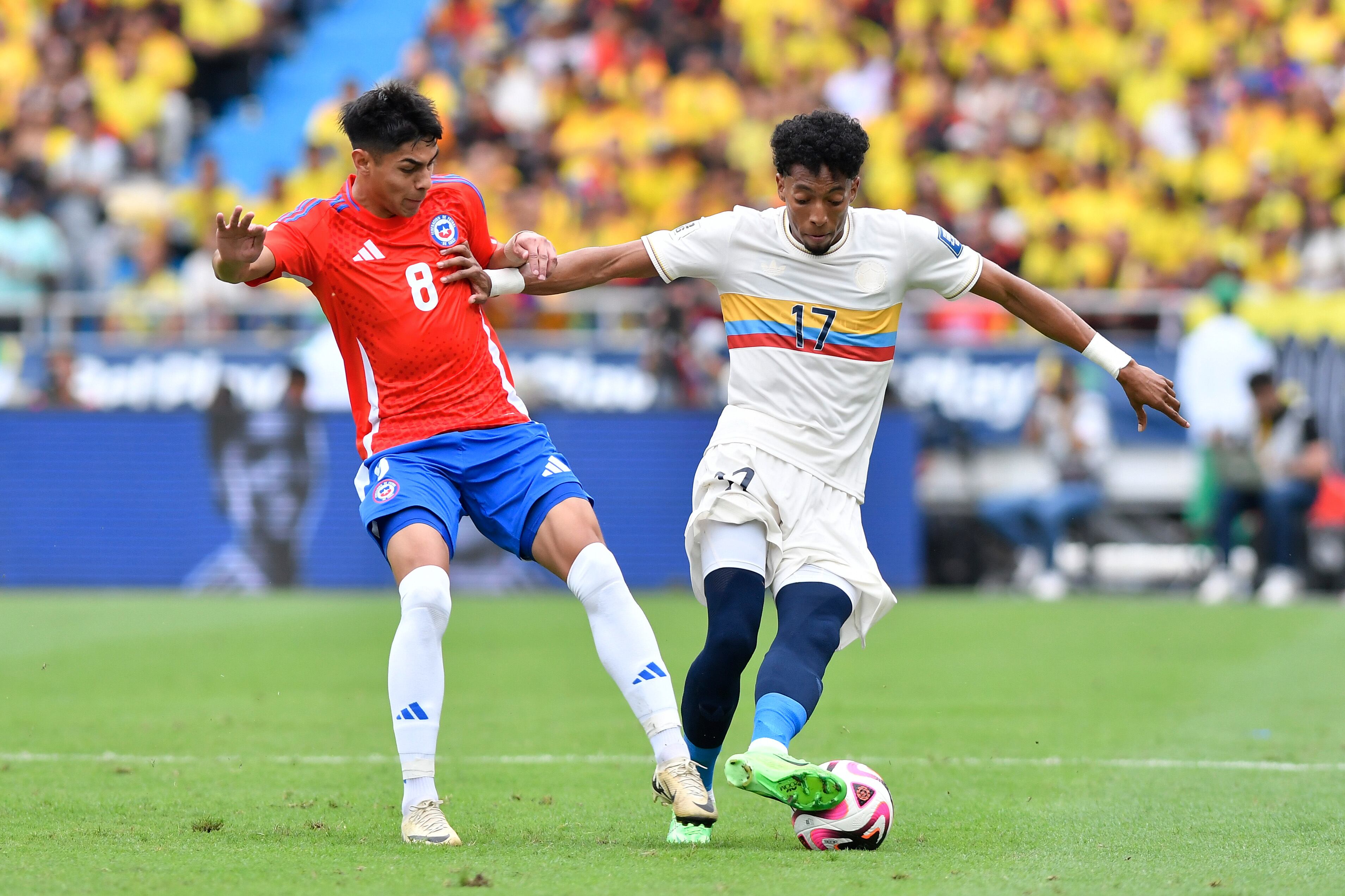 Cómo y dónde ver en vivo en partido entre Colombia y Chile por las Eliminatorias | Getty Images