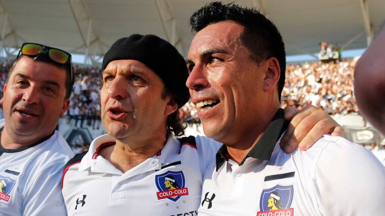 Aníbal Mosa podría volver a la presidencia de Colo Colo y con Esteban Paredes como aliado