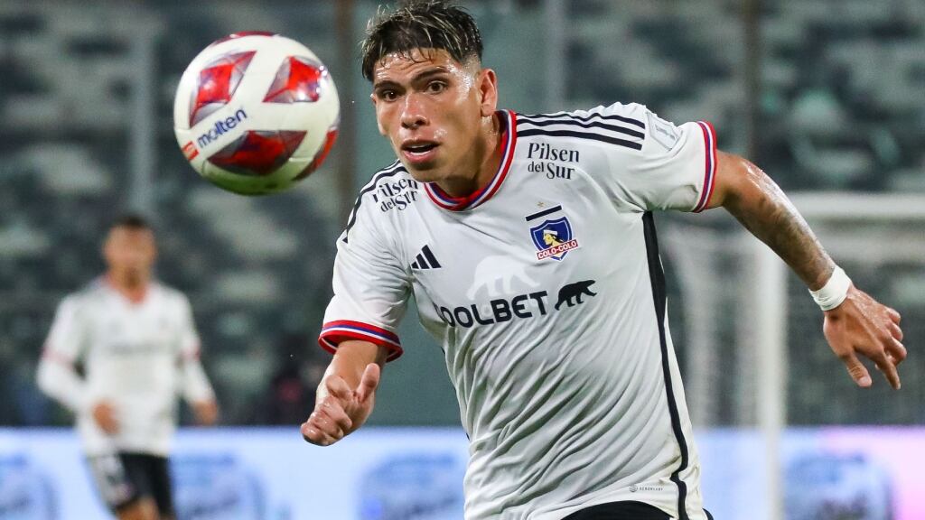 Carlos Palacios comandará la ofensiva de Colo Colo para visitar a América Mineiro en Copa Sudamericana