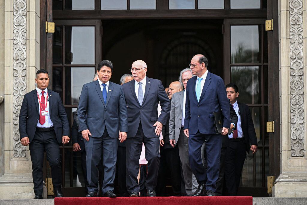 El presidente peruano Pedro Castillo tras la cita con enviados de la OEA