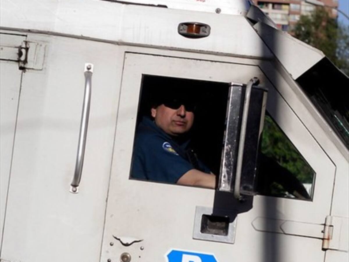 Indagan posible colusión de empresas de transporte de valores