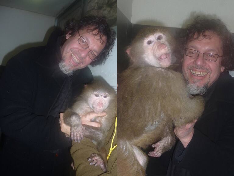 Ricardo Lagos Weber revela detalles de su icónica foto abrazando a un mono: “Se pasan unas fantasías increíbles con eso”