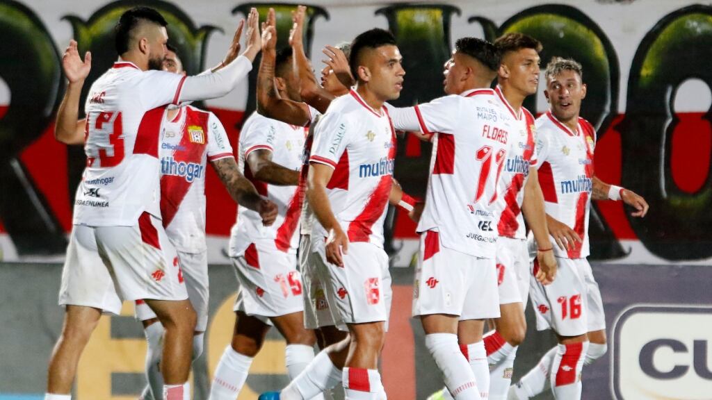 Curicó Unido define la localía para enfrentar a Cerro Porteño en Copa Libertadores
