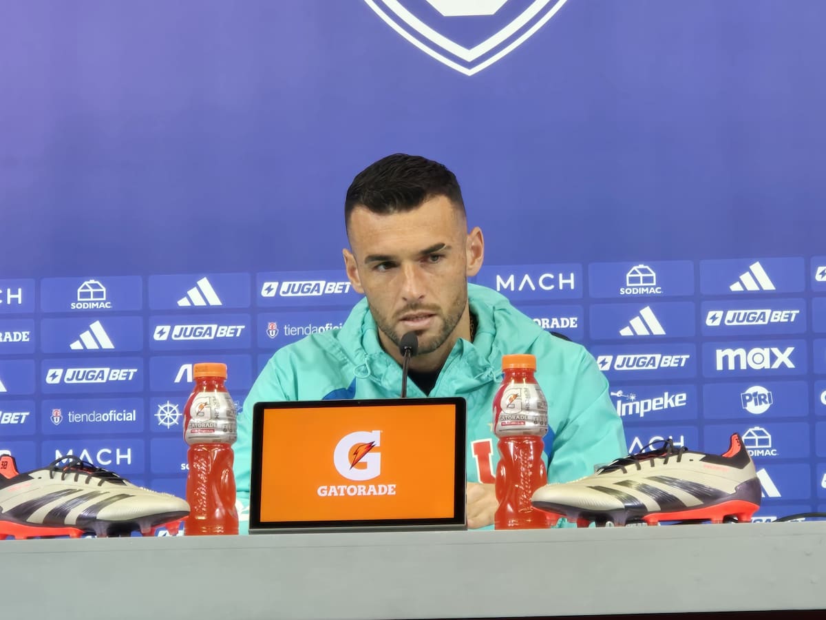 Fabricio Formiliano aborda la batalla por el título ante Colo Colo y con un Clásico Universitario de por medio: “De reojo siempre se ven los partidos”