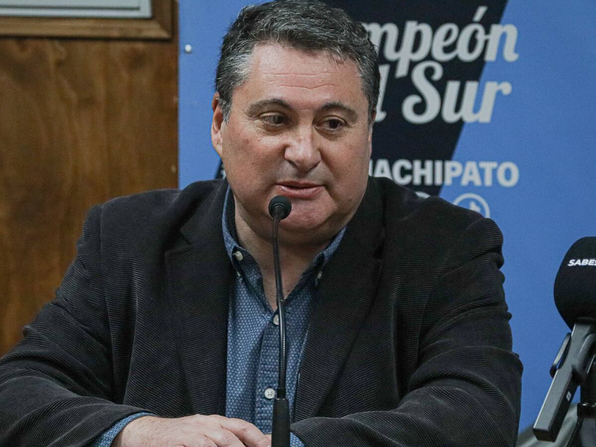 “No estamos ni cerca de evaluar su continuidad”: presidente de Huachipato respalda a Jaime García