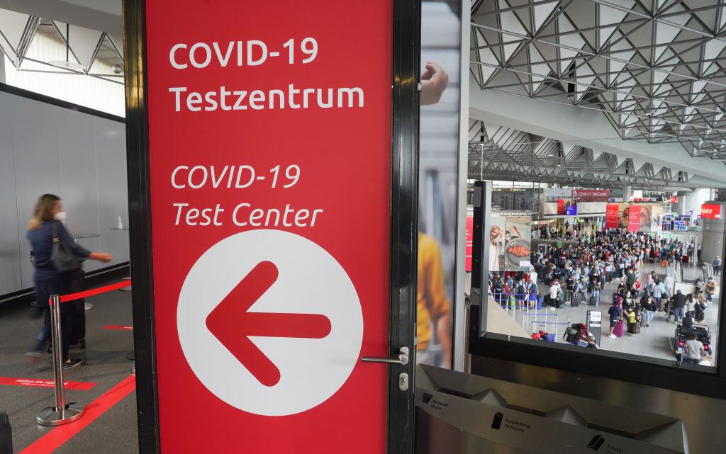 Acceso al centro de exámenes del Covid-19 en el aeropuerto de Frankfurt