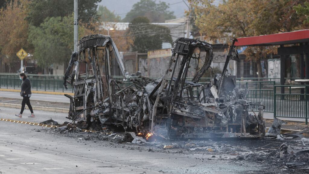 Bus incendiado, bus, quemado, incendio, siniestro