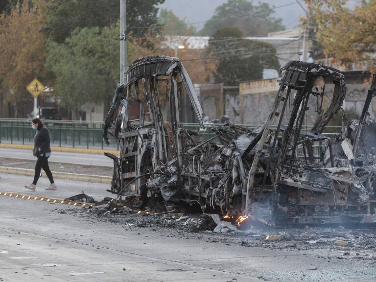 Bus incendiado, bus, quemado, incendio, siniestro