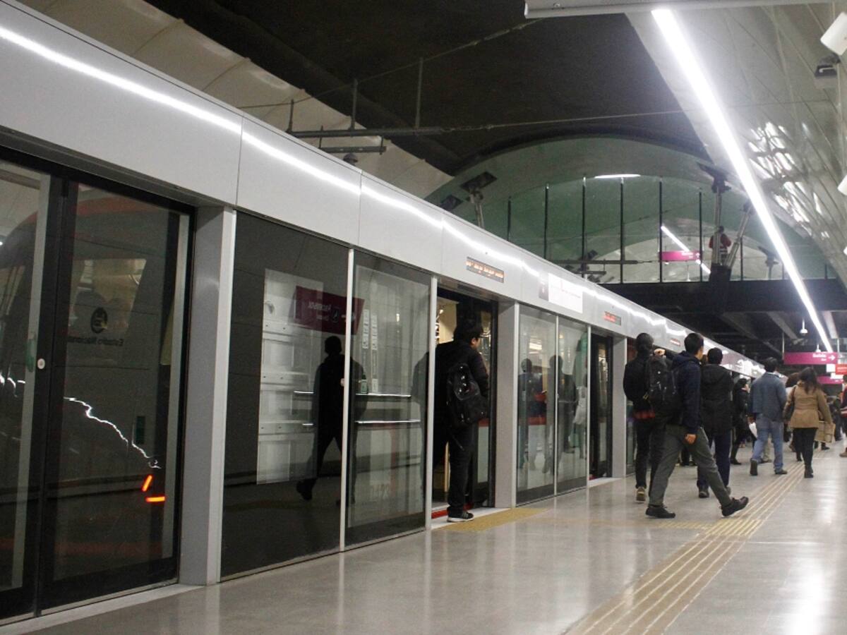 Metro de Santiago informa inicio de extensión horaria del servicio por Teletón